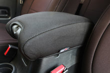 Charger l&#39;image dans la galerie, Rugged Ridge Console CoverNeoprene Black 11-18 JK