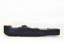Cargar imagen en el visor de la galería, Titan Fuel Tanks 99-07 Ford F-250 67 Gal. Extra HD Cross-Linked PE XXL Mid-Ship Tank - Crew Cab LB