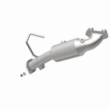 Cargar imagen en el visor de la galería, MagnaFlow Conv Direct Fit OEM 12-17 Jeep Wrangler 3.6L Underbody