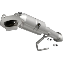 Cargar imagen en el visor de la galería, MagnaFlow Conv Direct Fit OEM 12-17 Jeep Wrangler 3.6L Underbody