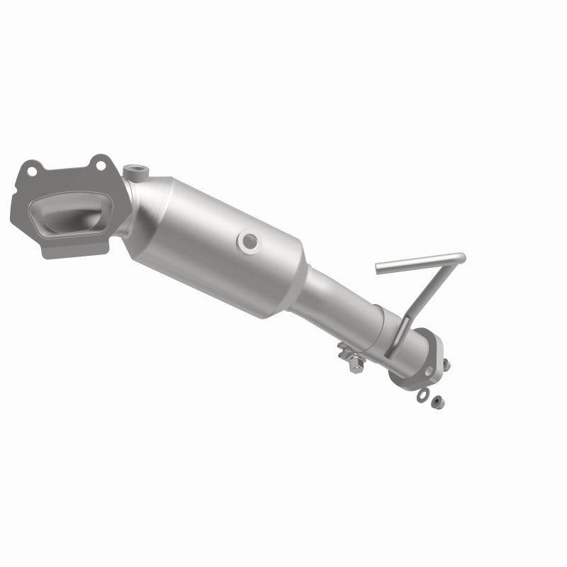 MagnaFlow Conv Direct Fit OEM 12-17 Jeep Wrangler 3.6L Underbody