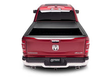 Cargar imagen en el visor de la galería, Retrax 09-18 Ram 1500 w/o RamBox (6.4ft. Bed) Retrax IX