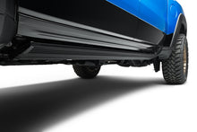 Cargar imagen en el visor de la galería, AMP Research 19-22 Ram 1500 Crew Cab PowerStep Xtreme - Negro (incluye iluminación de estilo OEM)