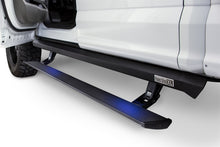 Cargar imagen en el visor de la galería, AMP Research 20-23 Chevy Silverado 1500 Crew Cab PowerStep XL - Negro (incluye iluminación de estilo OEM)