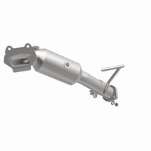 Charger l&#39;image dans la galerie, MagnaFlow Conv Direct Fit OEM 12-17 Jeep Wrangler 3.6L Underbody