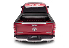 Cargar imagen en el visor de la galería, Retrax 09-18 Ram 1500 w/o RamBox (6.4ft. Bed) Retrax IX